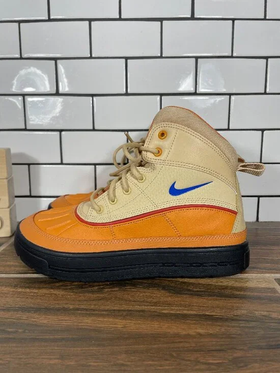 Nike Woodside 2 High Youth Boys Size 4Y Multicolor ACG Weather Ready Boots