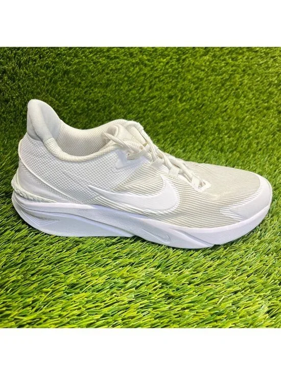 Nike Star Runner 4 Boys Size 6Y White Athletic Running Walking Shoes Sneakers