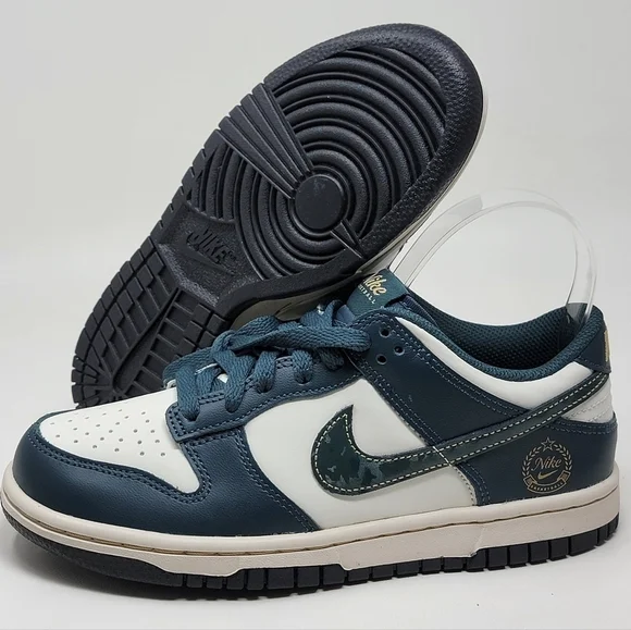 Nike Dunk Low GS Deep Jungle Youth Size 4.5Y Sneakers Shoes FB9109-301 New