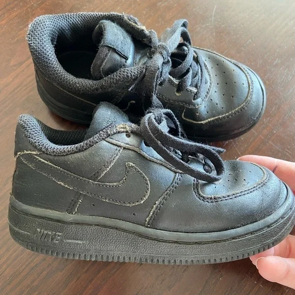 💚 Nike Air Force 1 Low Black Toddler Kids Sneaker Shoes Triple Black 8C