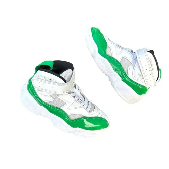 Nike Kids Jumpman Trey Two Athletic Shoes Size 11 White‎ Lucky Green Sneakers
