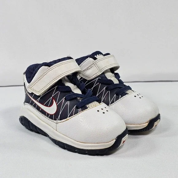 Nike LeBron 7 Kids‎ Sneakers White Navy Blue Hook and Loop Toddler Size 5c 2010