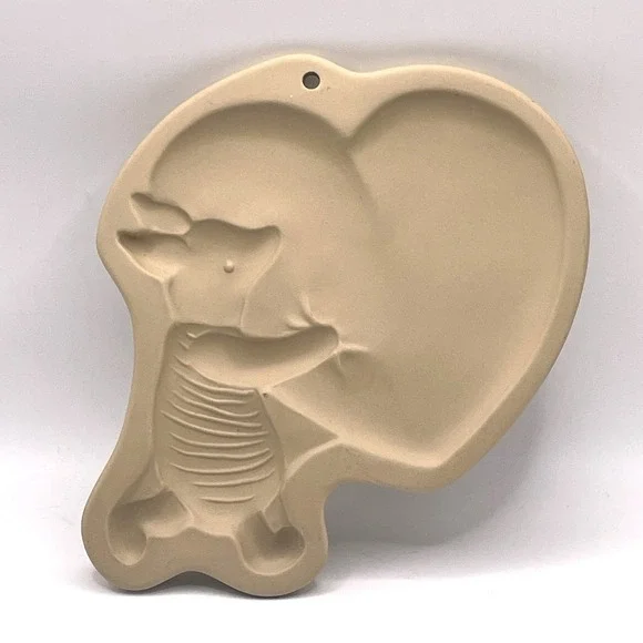DISNEY Piglet Brown Bag Cookie Mold Winnie the Pooh‎ SECOND