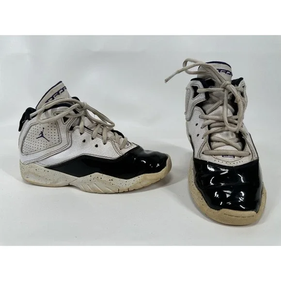 Nike Air Jordan B'Loyal CK1426-115 Boys Size Youth US 1 Y White Court Purple‎