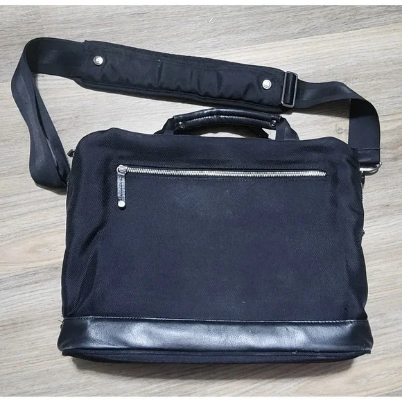 Booq Cobra‎ Brief 15