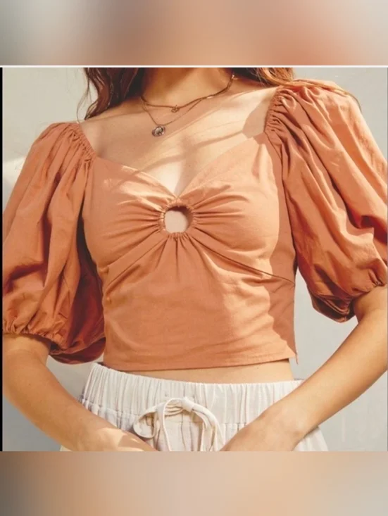 Abercrombie & Fitch Keyhole O-Ring Smocked Back Puff Sleeve Crop‎ Top Size XL