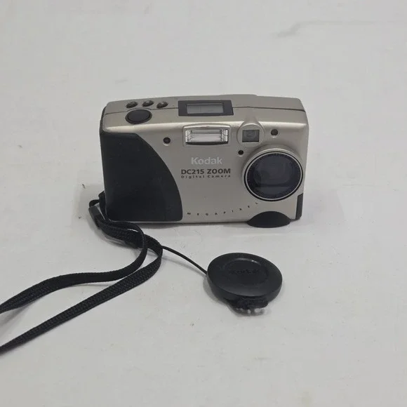 Vintage Kodak DC215 Zoom 1.0MP Digital Camera Silver Champagne Tested Works