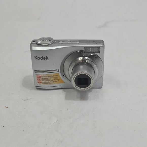 Kodak EasyShare C913 9.2MP Digital Camera Silver 3x Optical Zoom Blur Reduction
