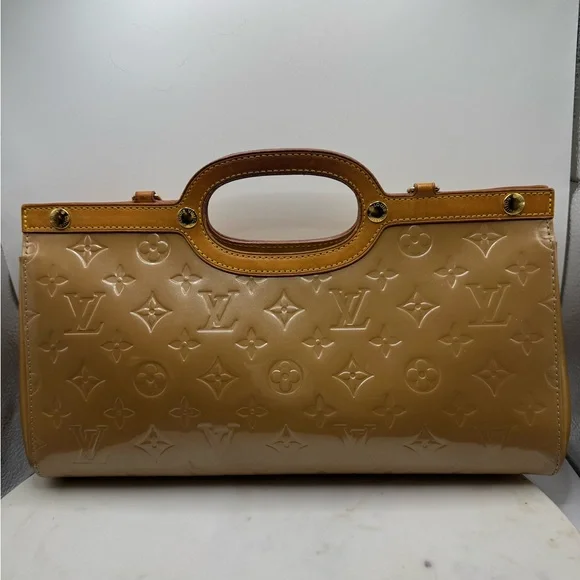 Louis Vuitton Vernis Roxbury with Detachable Shoulder Strap Authentic
