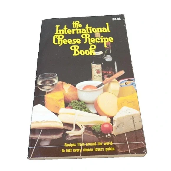 The International Cheese Recipe Book‎ Cookbook Booklet by Evor Parry 1981