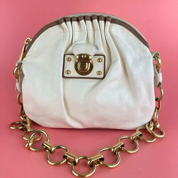 Marc Jacobs off white leather purse