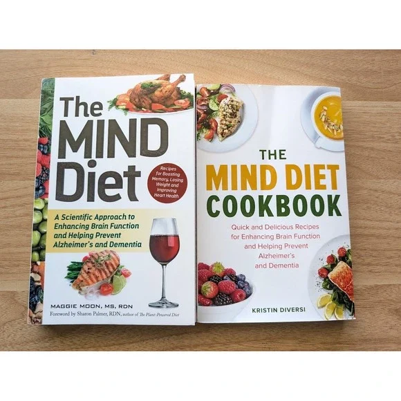 The MIND Diet Book & Cookbook Bundle Maggie Moon Kristin Diversi Alzheimer's
