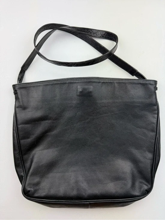 BOTTEGA VENETA Black Cross-Hatch Leather Crossbody Shoulder Bag