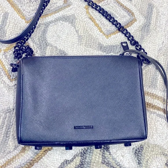 💕 Rebecca minkoff black leather medium shoulder bag 💕