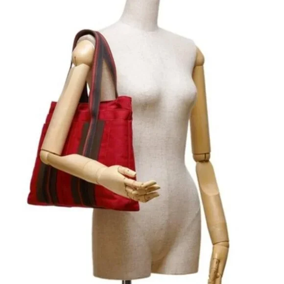 Authentic HERMES Toroca Horizontal MM Tote Bag