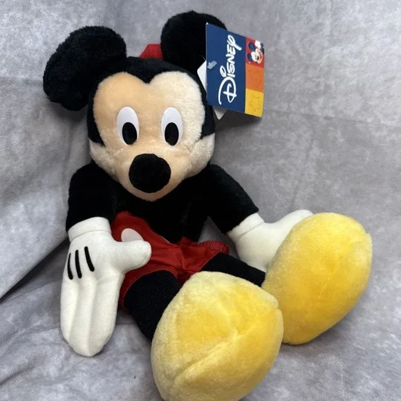Disney Pyramid Mickey Mouse 17
