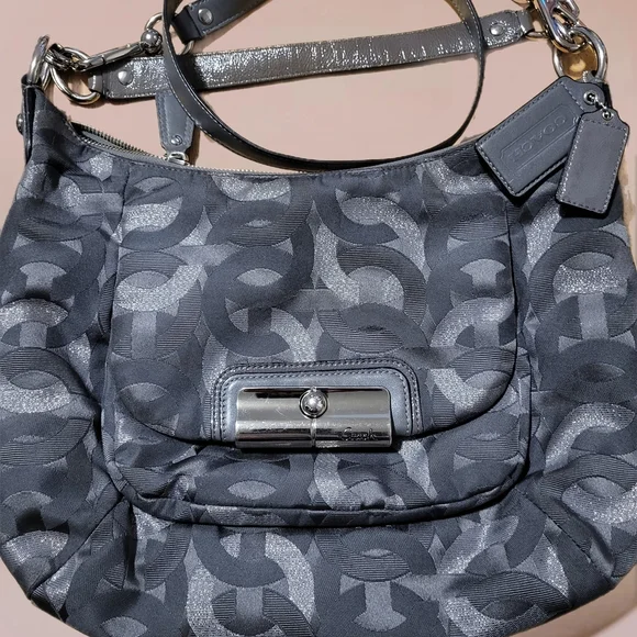 Coach Kristin Opt Art Chainlink Hobo Bag.