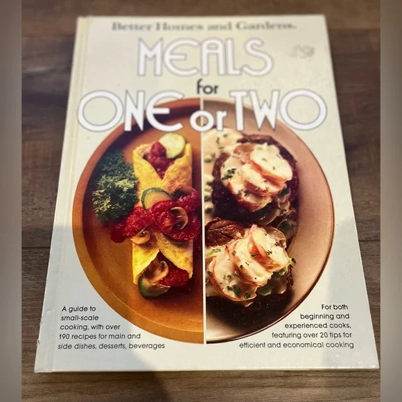 Vintage 1978 Better Homes &‎ Garden Meals for Two Cookbook.