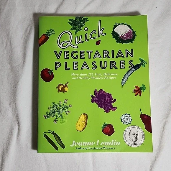 Quick Vegetarian Pleasures by Jeanne‎ Lemlin