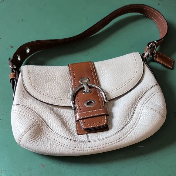Coach Vintage Soho Shoulder Bag F12300 Pebble White and Tan Leather With Buckle