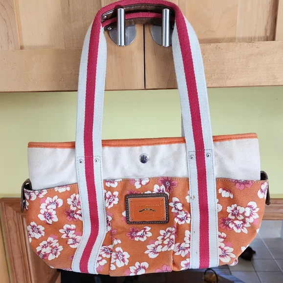 Tommy Hilfiger purse