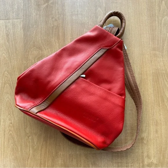 Vera Pelle Genuine Soft Italian Leather Backpack/Rucksack Shoulder Bag, Red/Tan