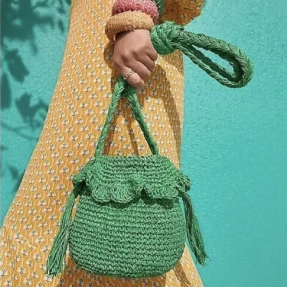 Rhode x Target Straw Crochet Bucket Bag Green Beach Tropical Vacation