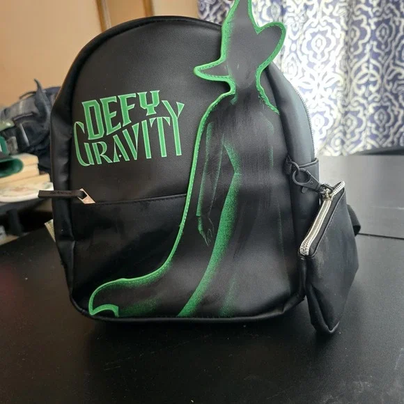 Universal City Studios WICKED Defy Gravity Universal Studio Elphaba Mini
