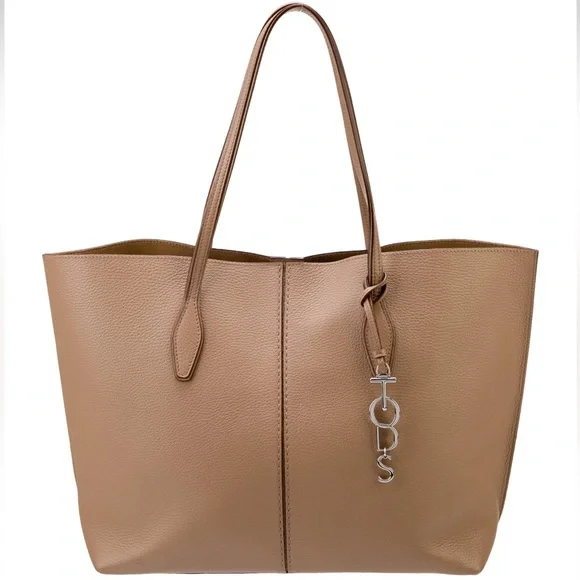 $1,265 Tod’s Logo Joy Blush Pebbled Leather Medium Shoulder Bag Nude Tan
