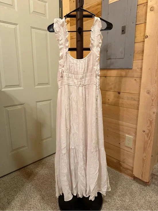 Abercrombie & Fitch White Textured Dress