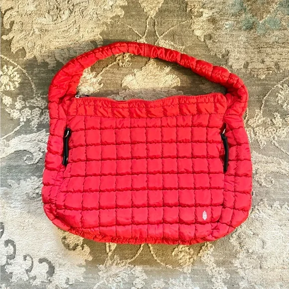 FREE PEOPLE FP Movement Quilted Carryall Bag - Chef’s Kiss Red Rouge