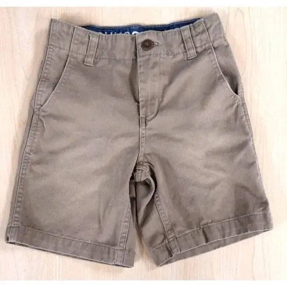 Oshkosh B’gosh Shorts Boys Size 5 RN#96367‎ Brown