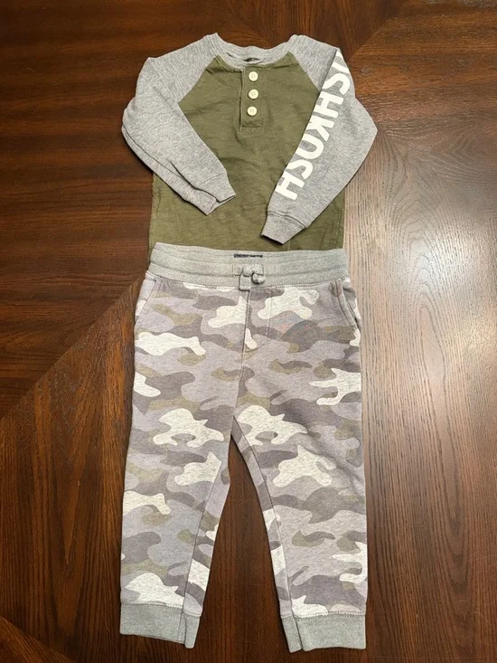 OshKosh Baby Boy Camo Jogger Outfit Set 18-24M