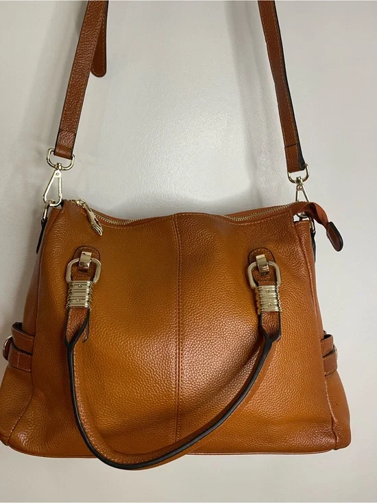 Ainimoer Leather Shoulder Bag in Cognac Brown. GENTLY Loved. Like new