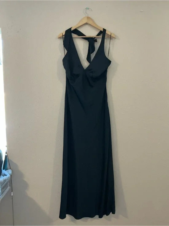 Abercrombie & Fitch Black V-Neck Halter Tie Maxi Dress