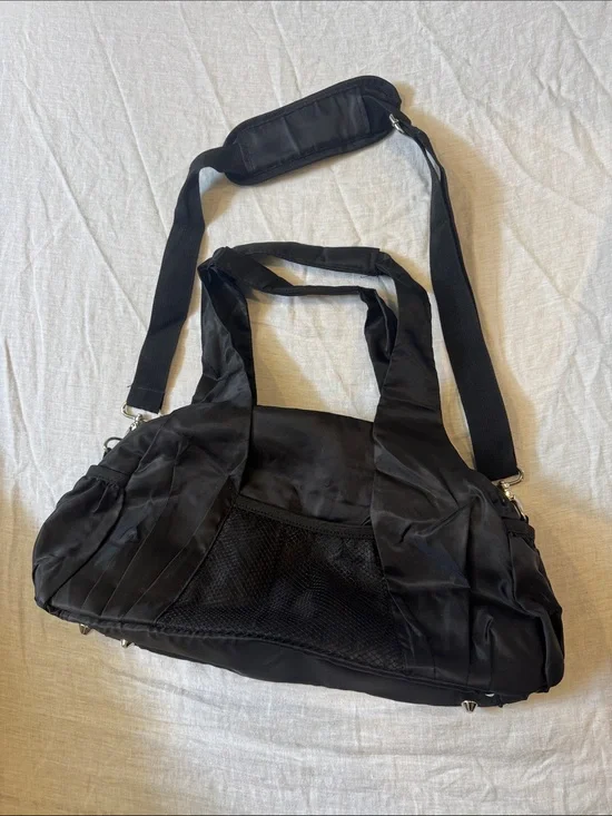 Black Nylon Tote Shoulder Bag Adjustable Crossbody Strap Utility Y2K