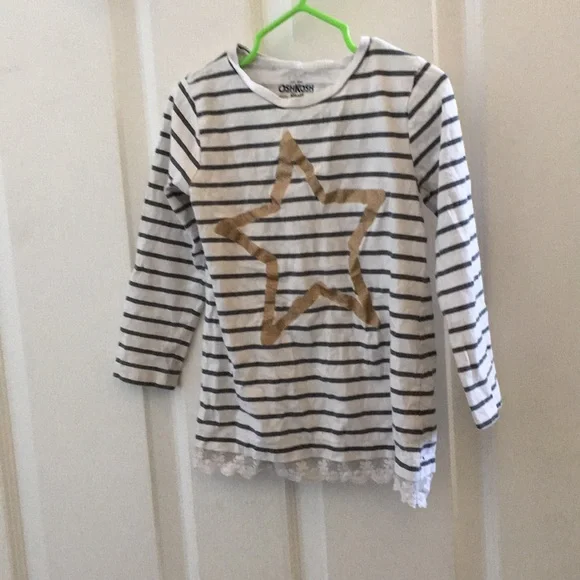 FINAL MARKDOWN Girls oshkosh tee 4t