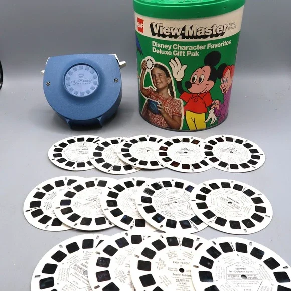Vintage View-Master Lighted Viewer Blue with lot of reels Disney Bambi Snoopy