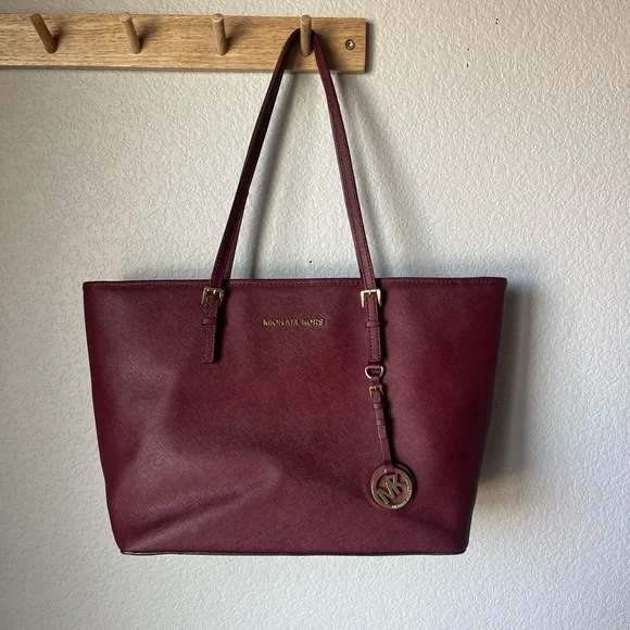 Michael Kors Jet Set Travel Large Saffiano Tote