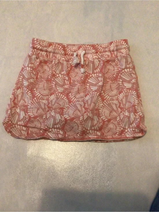 OshKosh B'gosh Little Girls Size 5 / 5A coral Seashell Print Pull-On Skort beach