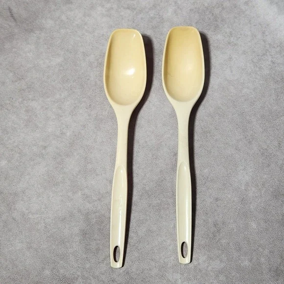 Vintage Foley Nylon Mixing Spoons Set‎ of 2 Cream Square Tip Retro Kitchenware