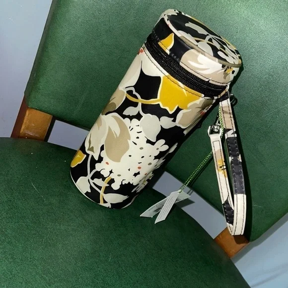 Vera Bradley NWT baby bottle‎ caddy Dogwood retired