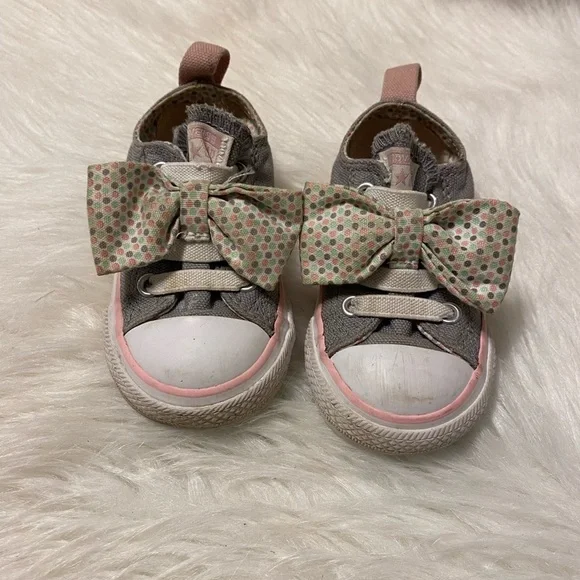 Converse Shoes Infant Girls Size 5‎ Slip On