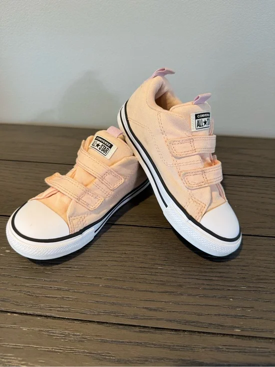 Converse Kids Peach Canvas Low-Top Sneakers with Hook-and-Loop Straps