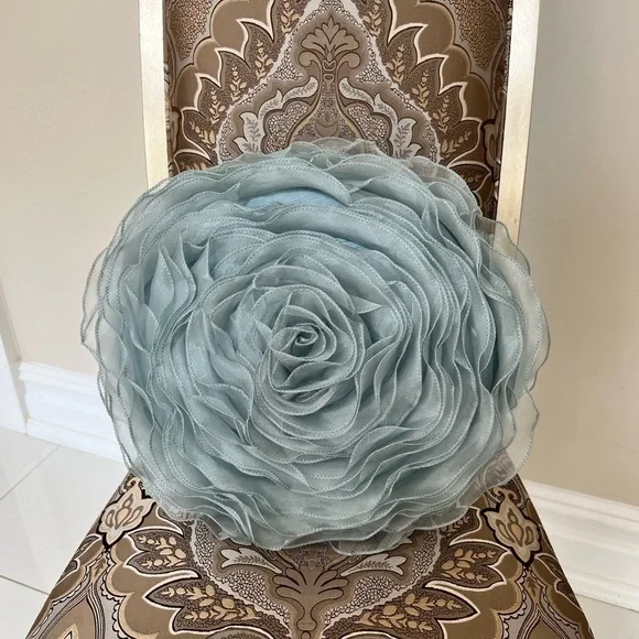 Light Blue 16