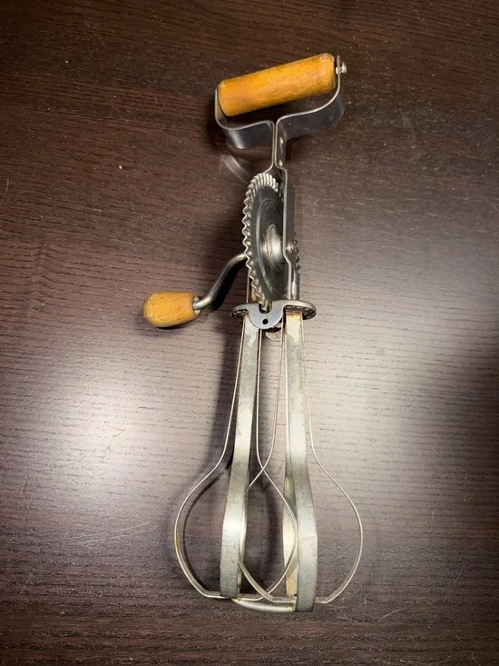 Vintage Hand Crank‎ Egg Beater - Wood Handle