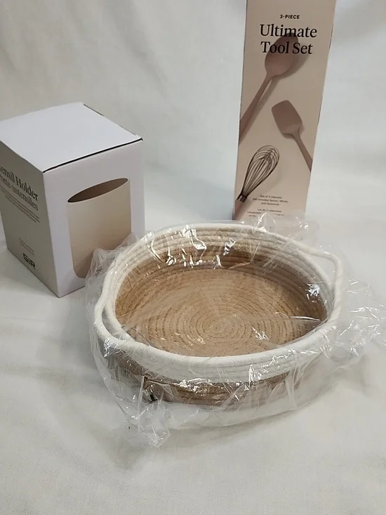 NIB GIR Utensil Holder and Utensils Set with Short St_ries Basket