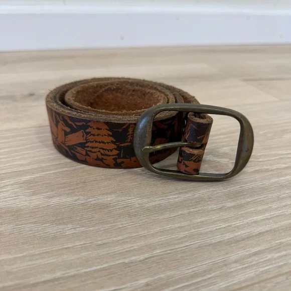Vintage Made in USA Deer Forest Leather Belt