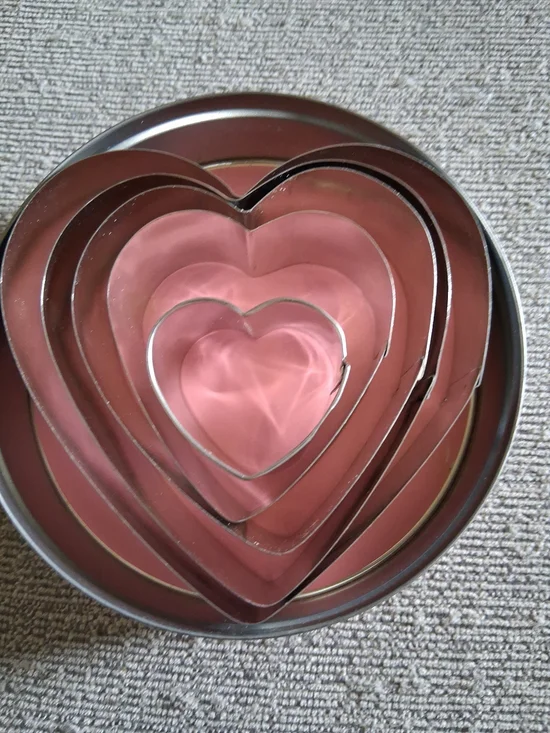 Heart-Shaped Set Of Five Metal Cookie Cutters In Original Tin, Unused