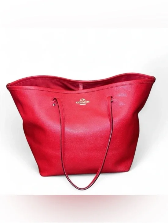Coach Vibrant Red Pebbled Leather Tote Bag Gold Hardware Women’s Doble Handles